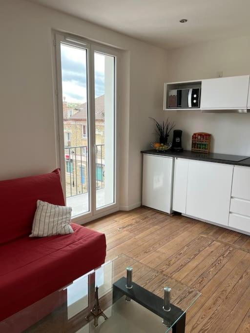 Apartment With Balcony Near Disneyland. Esbly Dış mekan fotoğraf